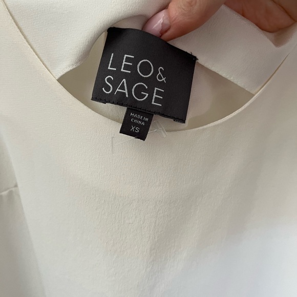 Women’s Leo & Sage 100% Silk White Spaghetti Strap Blouse SZ XS - Picture 2 of 4